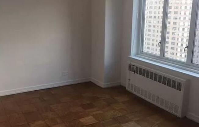 Studio, 1 bath, 600 sqft, $3,000, Unit 16S