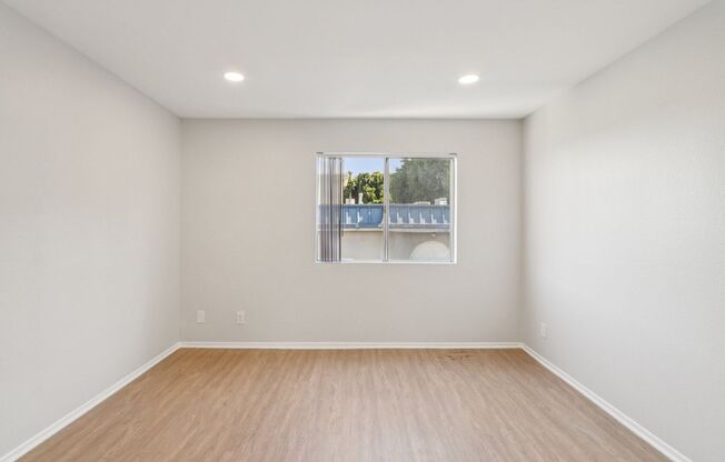 2 beds, 2 baths, 1,195 sqft, $2,598, Unit 402