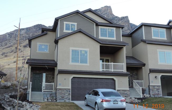 1709 E Aspen Loop