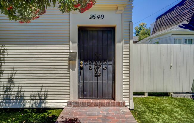 Beautiful Five Bedroom House Near USC!