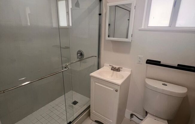 1 bed, 1 bath, 568 sqft, $2,100, Unit 11- Unit 08