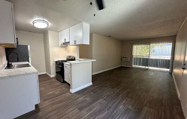 2 beds, 1 bath, 772 sqft, $2,475, Unit 55