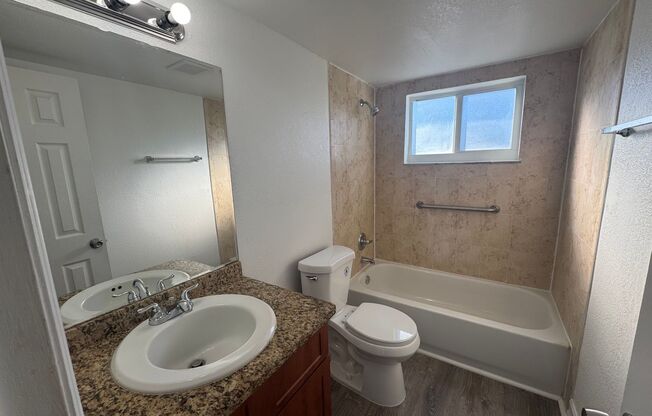 1 bed, 1 bath, 650 sqft, $1,595, Unit 208