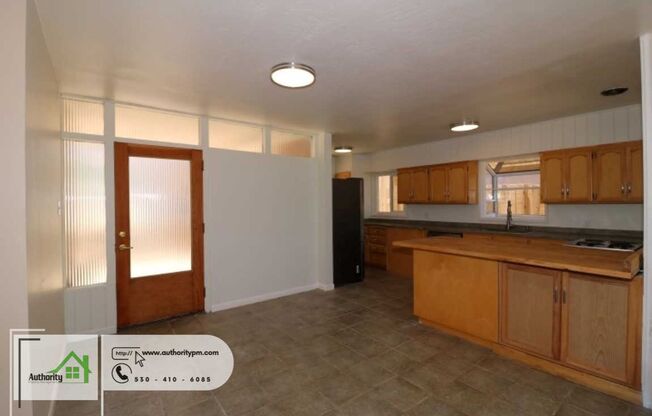 2 beds, 1 bath, $1,600