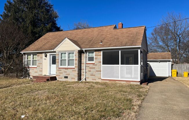 Lovely 3 BR/1 BA Single-Family Home in East Glen Burnie!