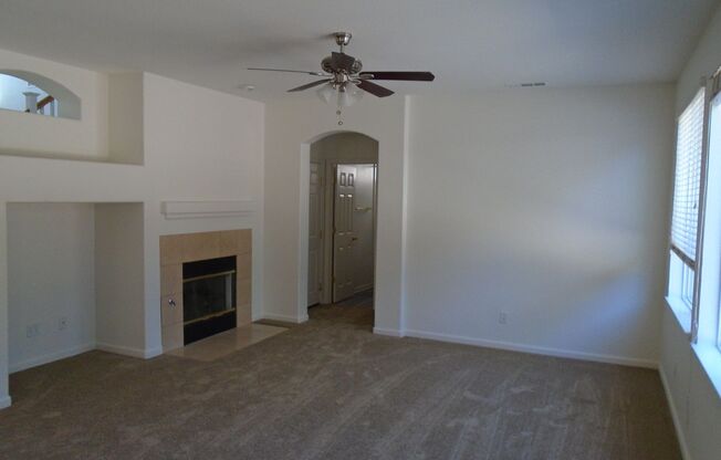 4 beds, 3 baths, $3,295, Unit 1