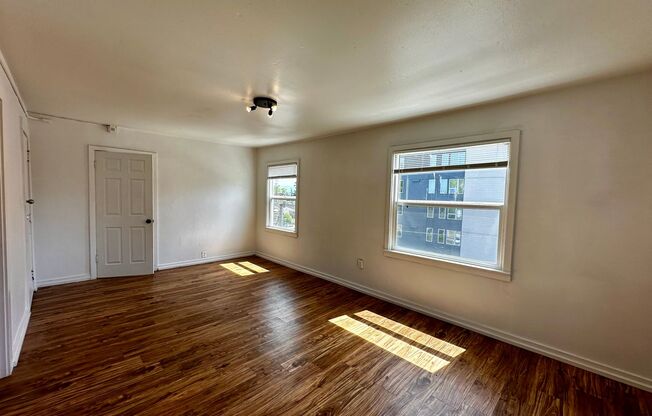 1 bed, 1 bath, 450 sqft, $1,200, Unit 12