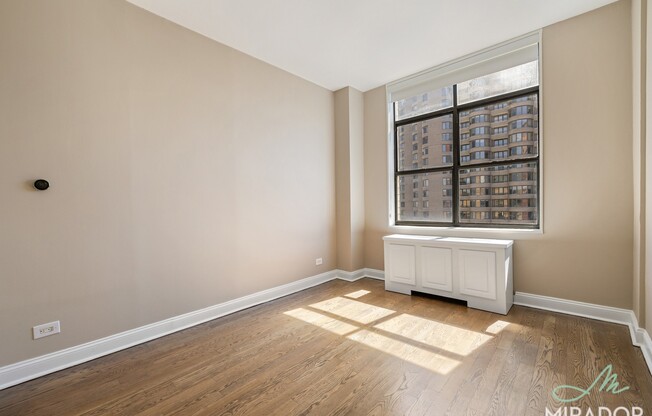 2 beds, 1.5 baths, $6,500, Unit 37C