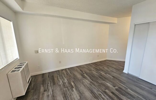 6673 Hammond Ave.