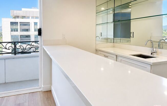 3 beds, 3.5 baths, 3,446 sqft, $11,000, Unit 1702