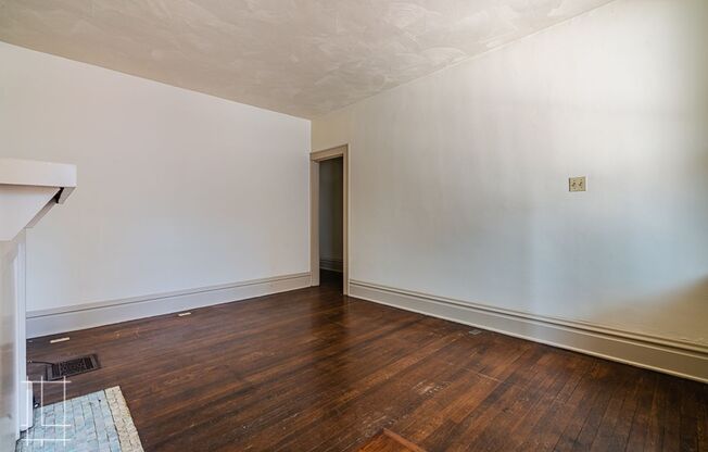 35 Lundy St.