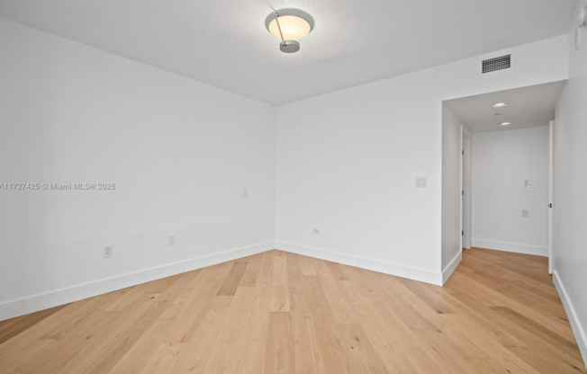 2 beds, 2 baths, 1,262 sqft, $6,500, Unit LPH 01 - 3501