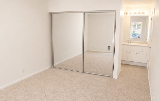2 beds, 2 baths, 950 sqft, $1,700, Unit 1109