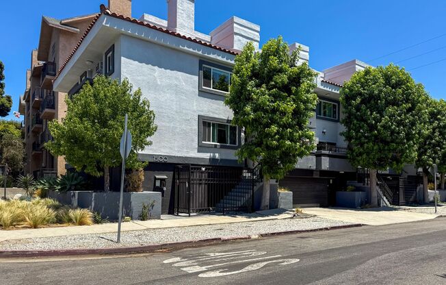 1500 Venice Blvd