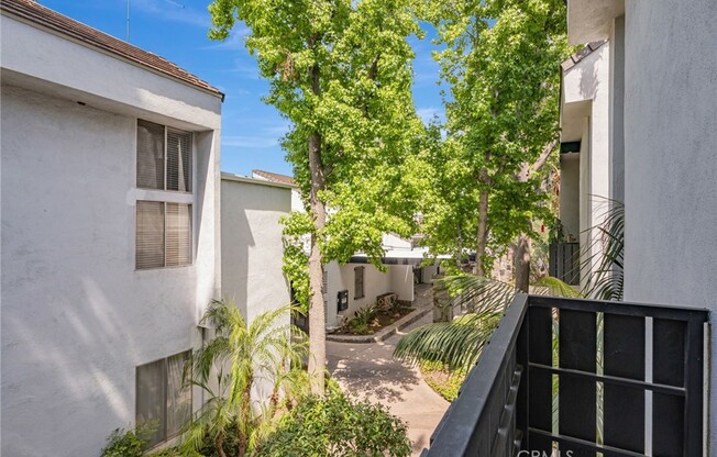 1 bed, 1 bath, 758 sqft, $2,200, Unit 203