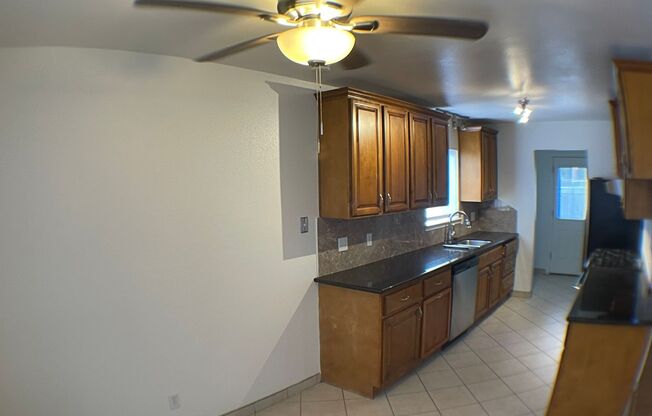 3 beds, 2 baths, $2,600