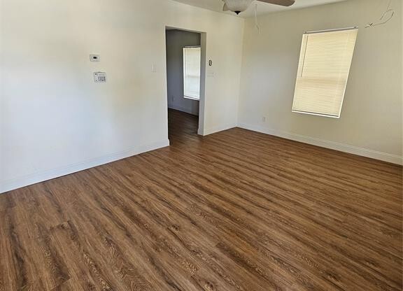 1100 E JESSAMINE ST