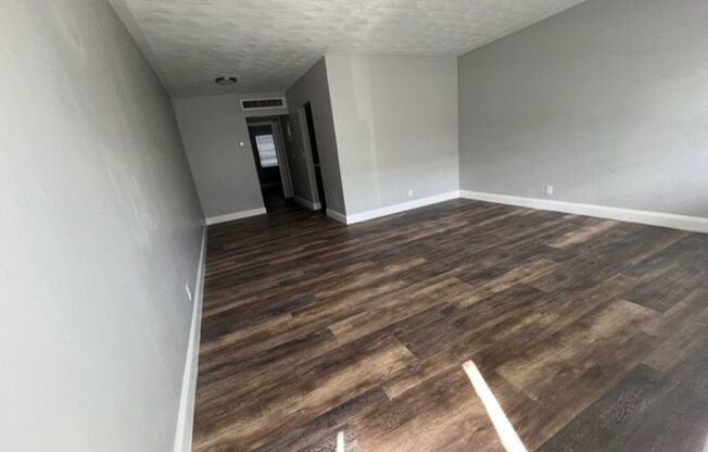 1 bed, 1 bath, 550 sqft, $1,595, Unit 2300-102