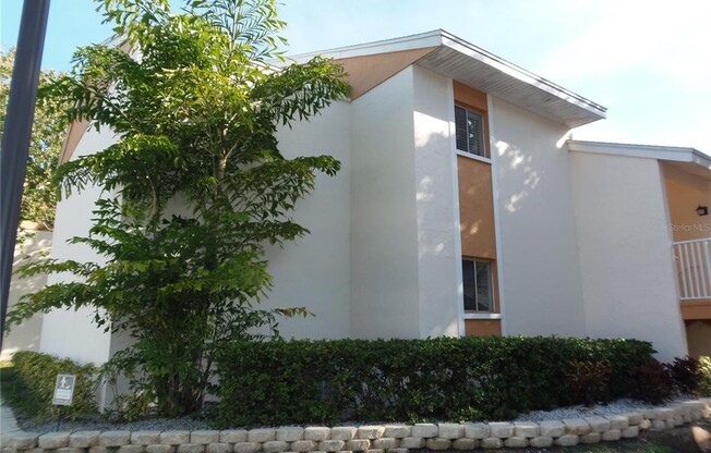 675 99 AVE N