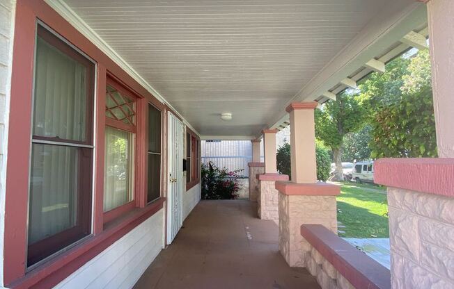 352 Pioneer Dr