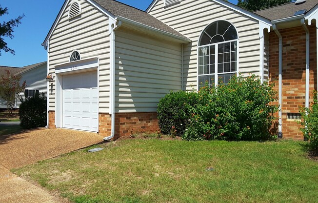 Spacious Home in Longhill Gate