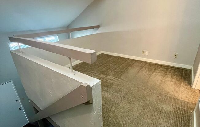 1 bed, 1 bath, $1,200, Unit 27