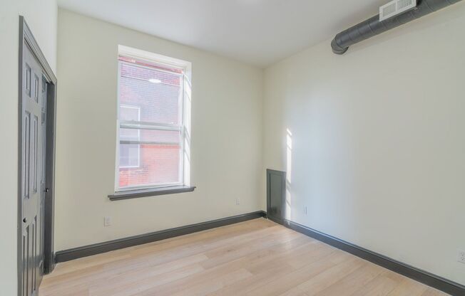 2 beds, 1 bath, 700 sqft, $1,550, Unit 1420-D