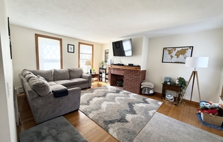 920 E 4 ST