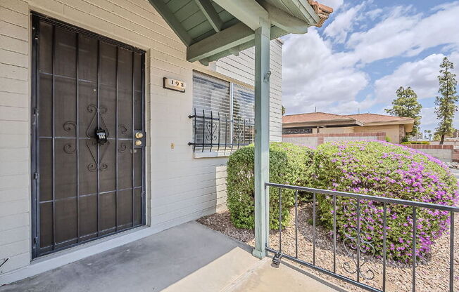 4328 E CAPRI AVE