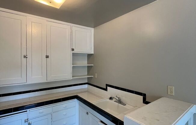 1 bed, 1 bath, $1,595, Unit 59
