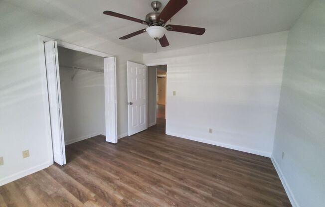 3 beds, 2 baths, $1,200