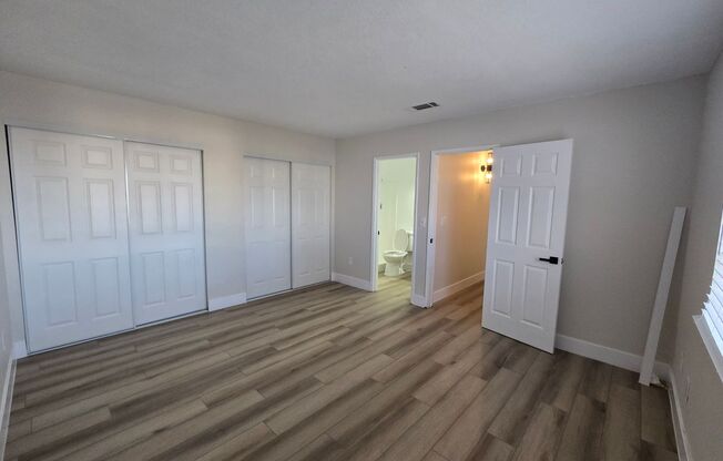2 beds, 2 baths, 875 sqft, $1,395, Unit 7