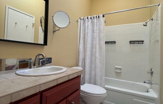 2 beds, 2.5 baths, $2,525