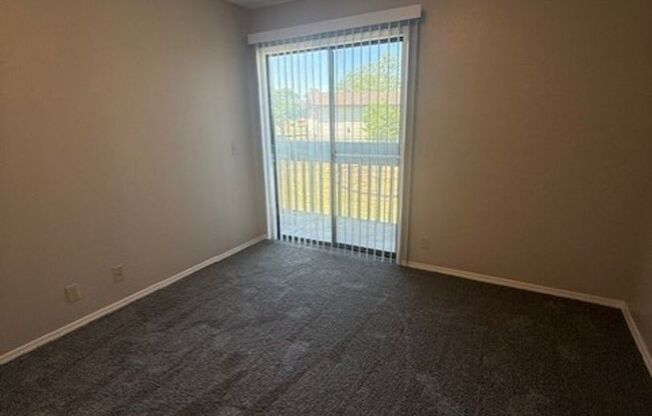 2 beds, 1 bath, 858 sqft, $845, Unit 2615-203