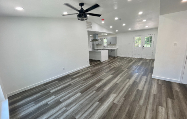 5747 TRIO LN
