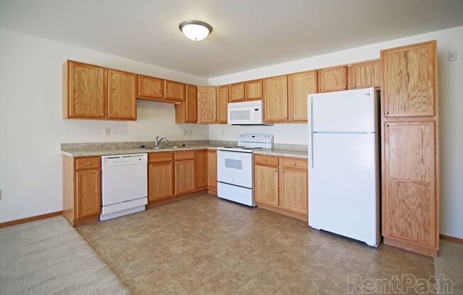 1 bed, 1 bath, 703 sqft, $895, Unit 106