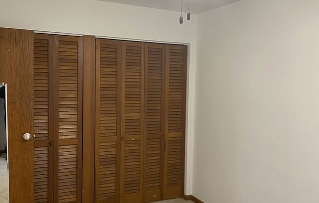 2 beds, 1 bath, 875 sqft, $1,349, Unit 2700h-204