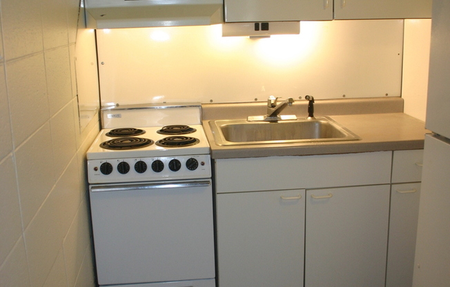 1 bed, 1 bath, $1,060, Unit 1C