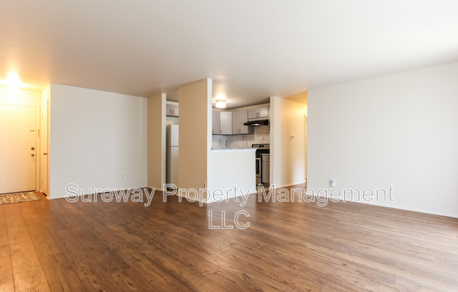 1107 WOODHOLLOW DR