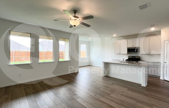 3012 CHINKAPIN LN