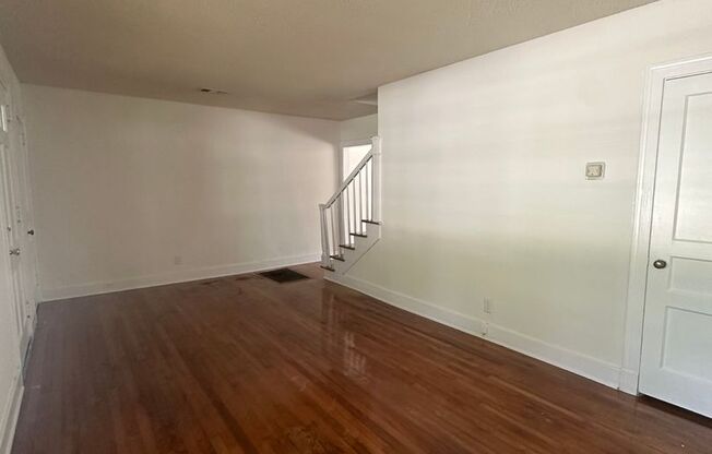 2 beds, 1 bath, 1,000 sqft, $1,350, Unit S732-1