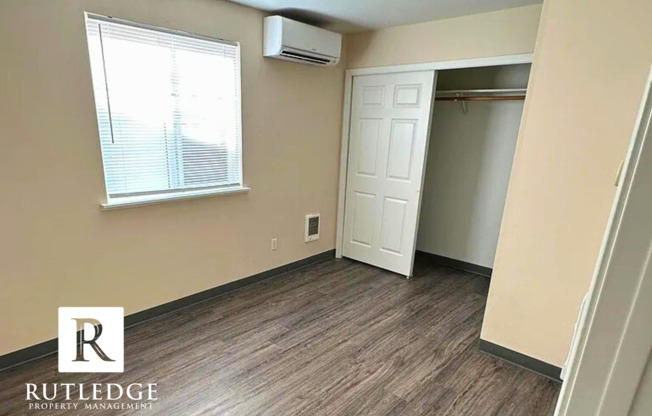 2 beds, 1 bath, $1,395