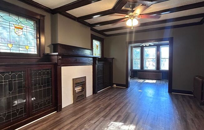 3 Bed 1 Bath Duplex (Observatory Hill)