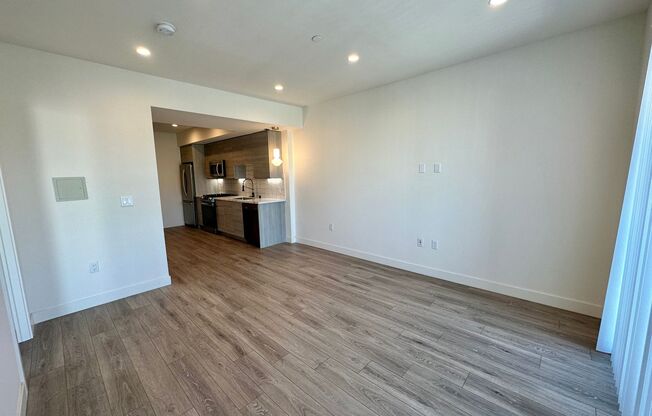 1 bed, 1 bath, 650 sqft, $3,250, Unit 401