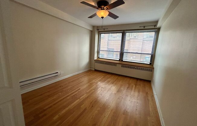 1 bed, 1 bath, 700 sqft, $1,775, Unit 418-0202