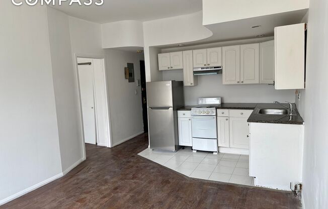 1999 3 AVE