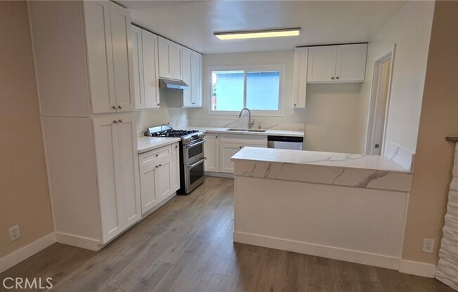 23300 23300 WELBY WAY