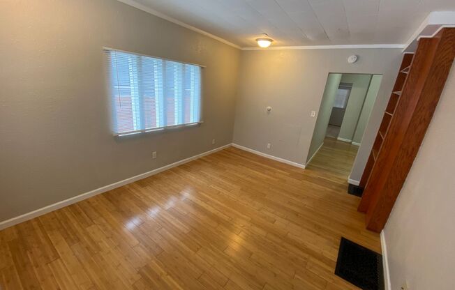 1 bed, 1 bath, $695, Unit 1147