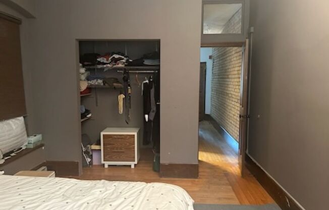 1 bed, 1 bath, $1,050