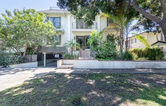 12740 Venice